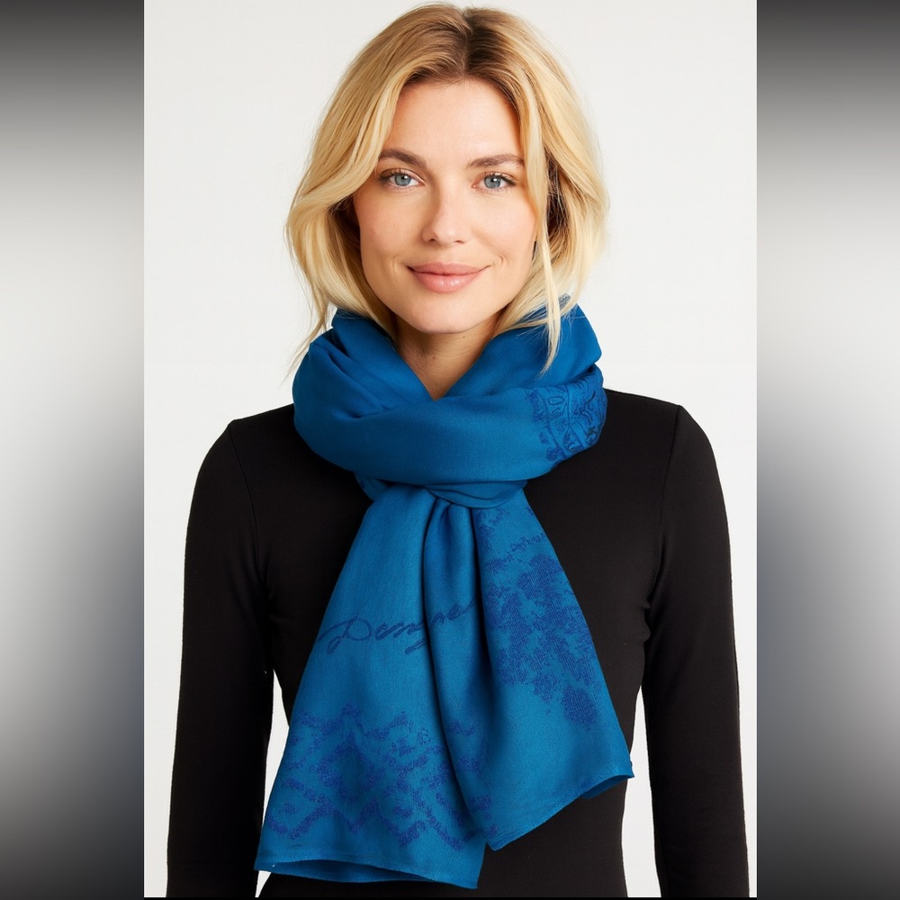 Scarf blue Desigual